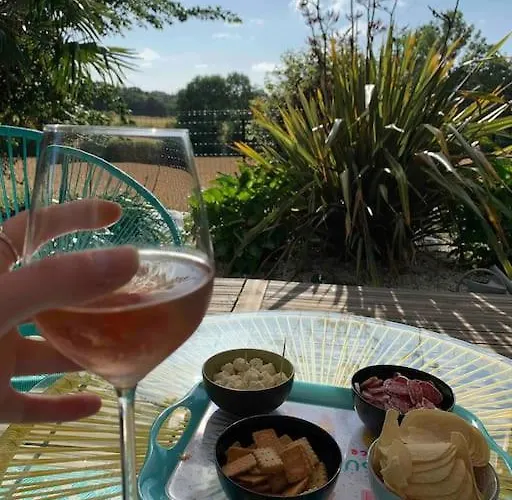 Holiday home Maison Au Calme Saint-Jean-des-Champs